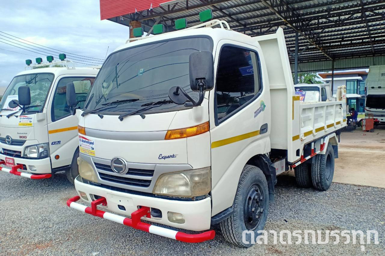 HINO - XZU303R 