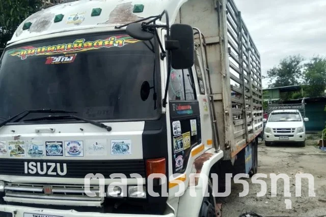 ISUZU -  