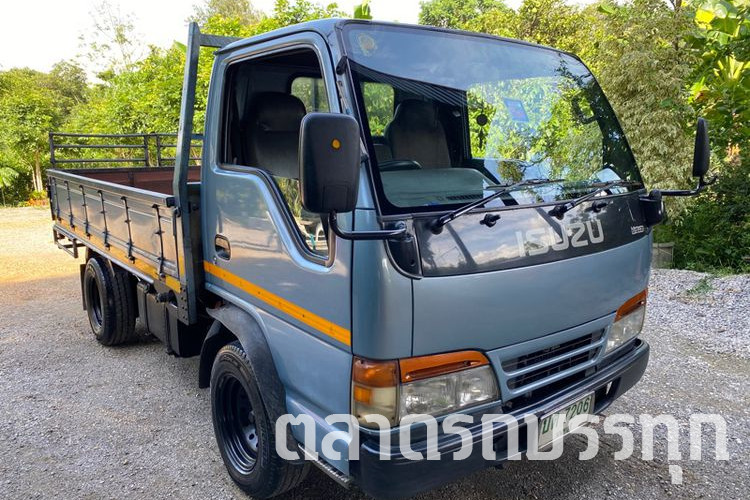 ISUZU - NKR 