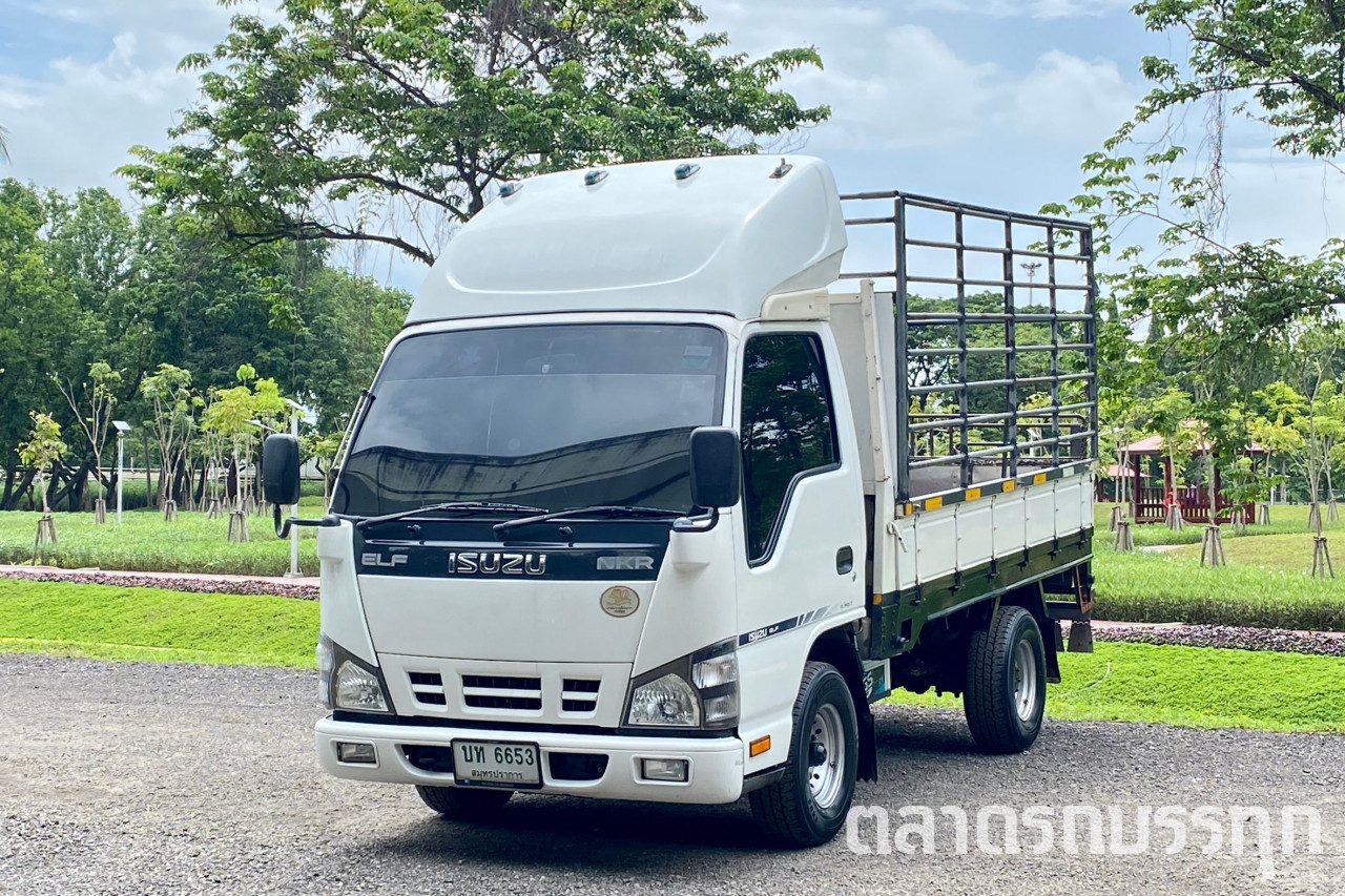 ISUZU - NKR55 