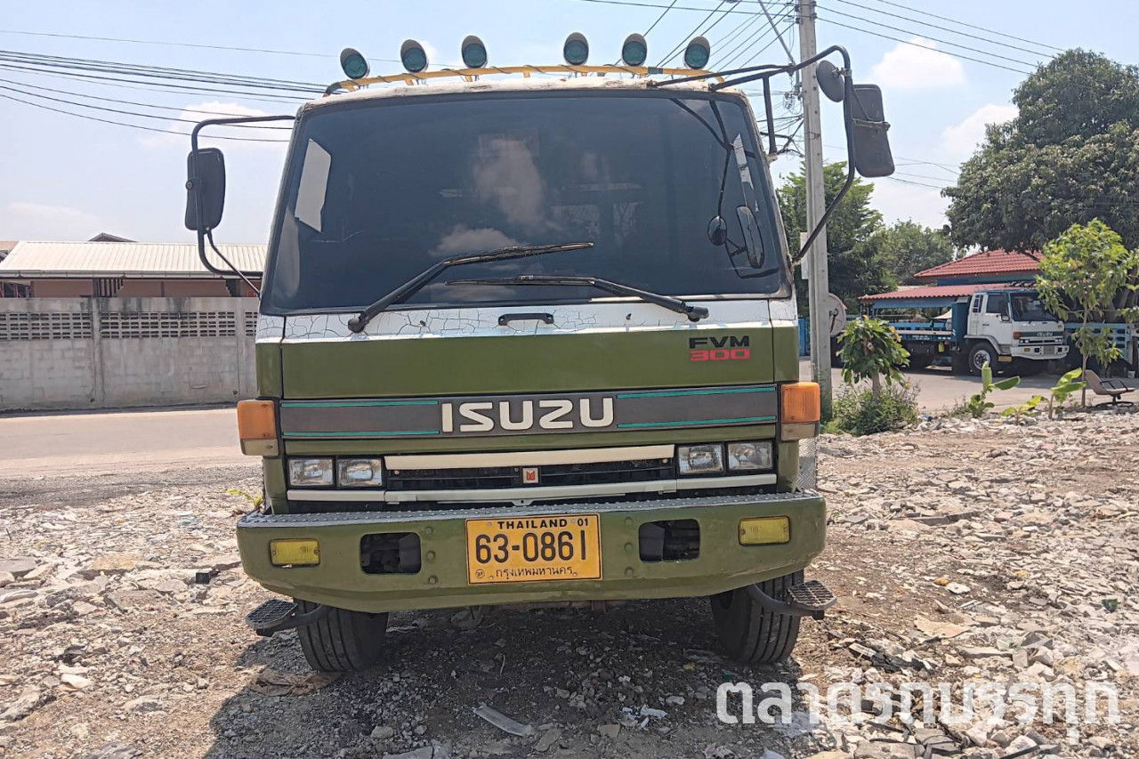 ISUZU -  