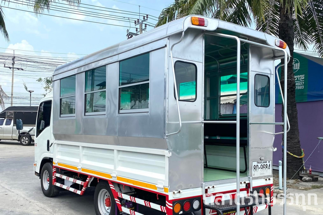 ISUZU - NLR 130 